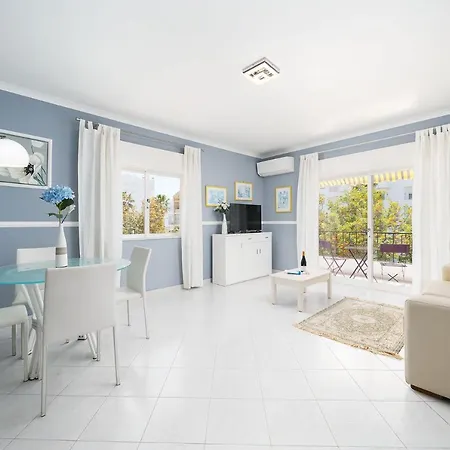 Azure Your Cosy Getaway Near & Pool * 拉哥斯